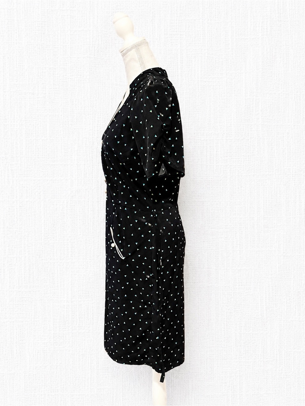 Trollied Dolly Vintage Style Black Mini Triangle Print Dress - Picture 3 of 6